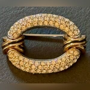 Puccini Signed Gold Tone Classic Style Pin With Clear Rhinestones 1237